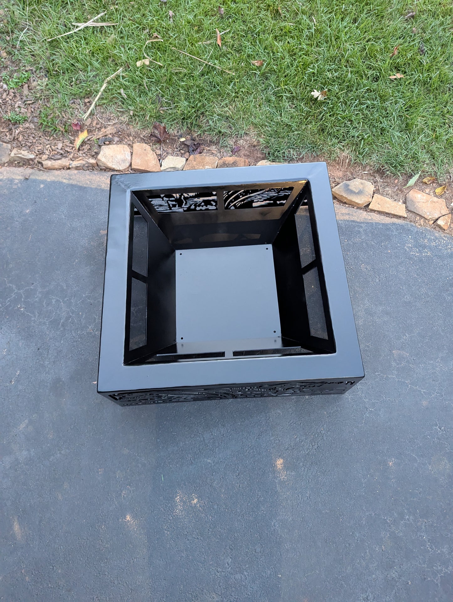Sportsman Firepit ( coming soon )