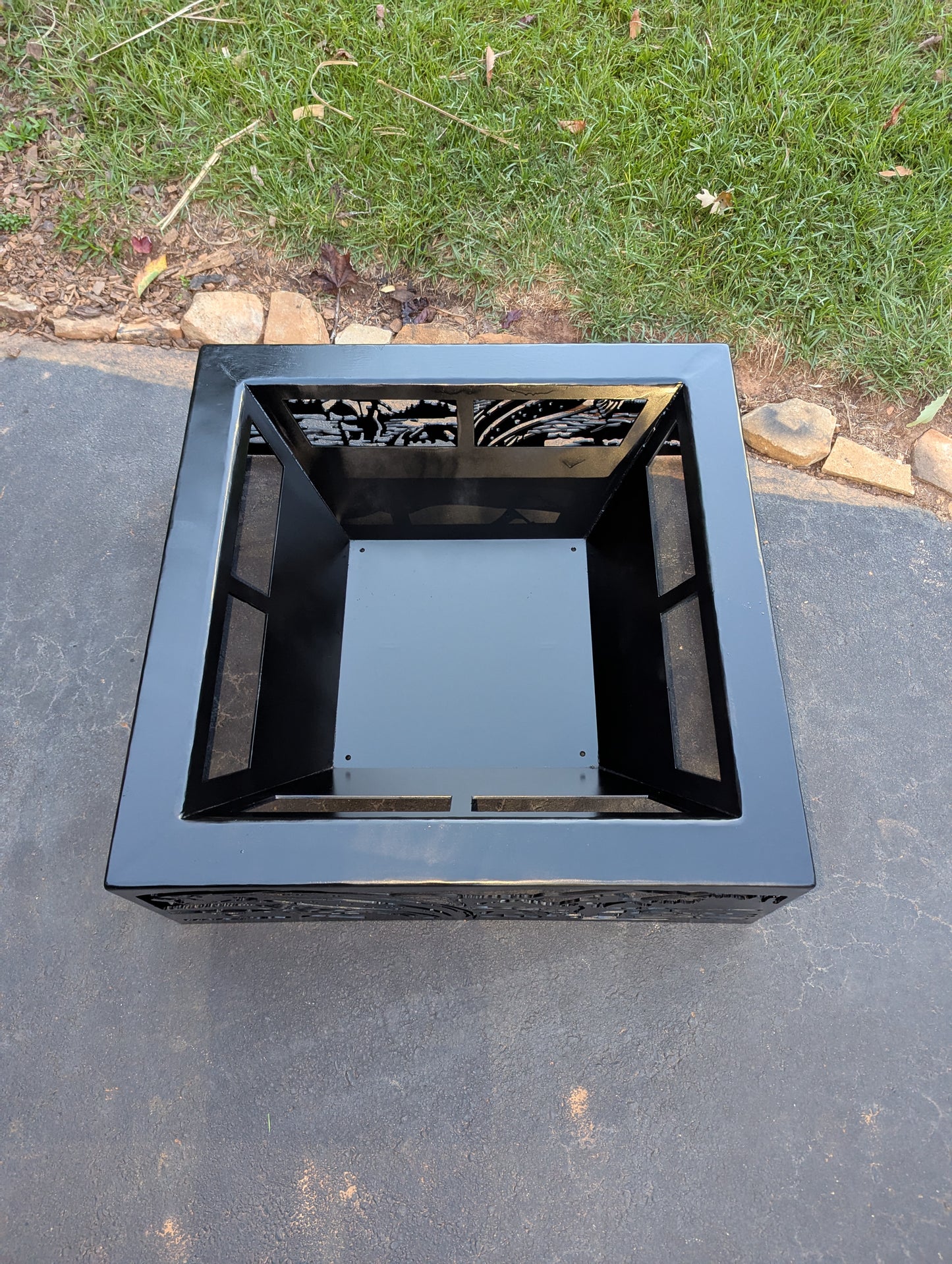 Sportsman Firepit ( coming soon )